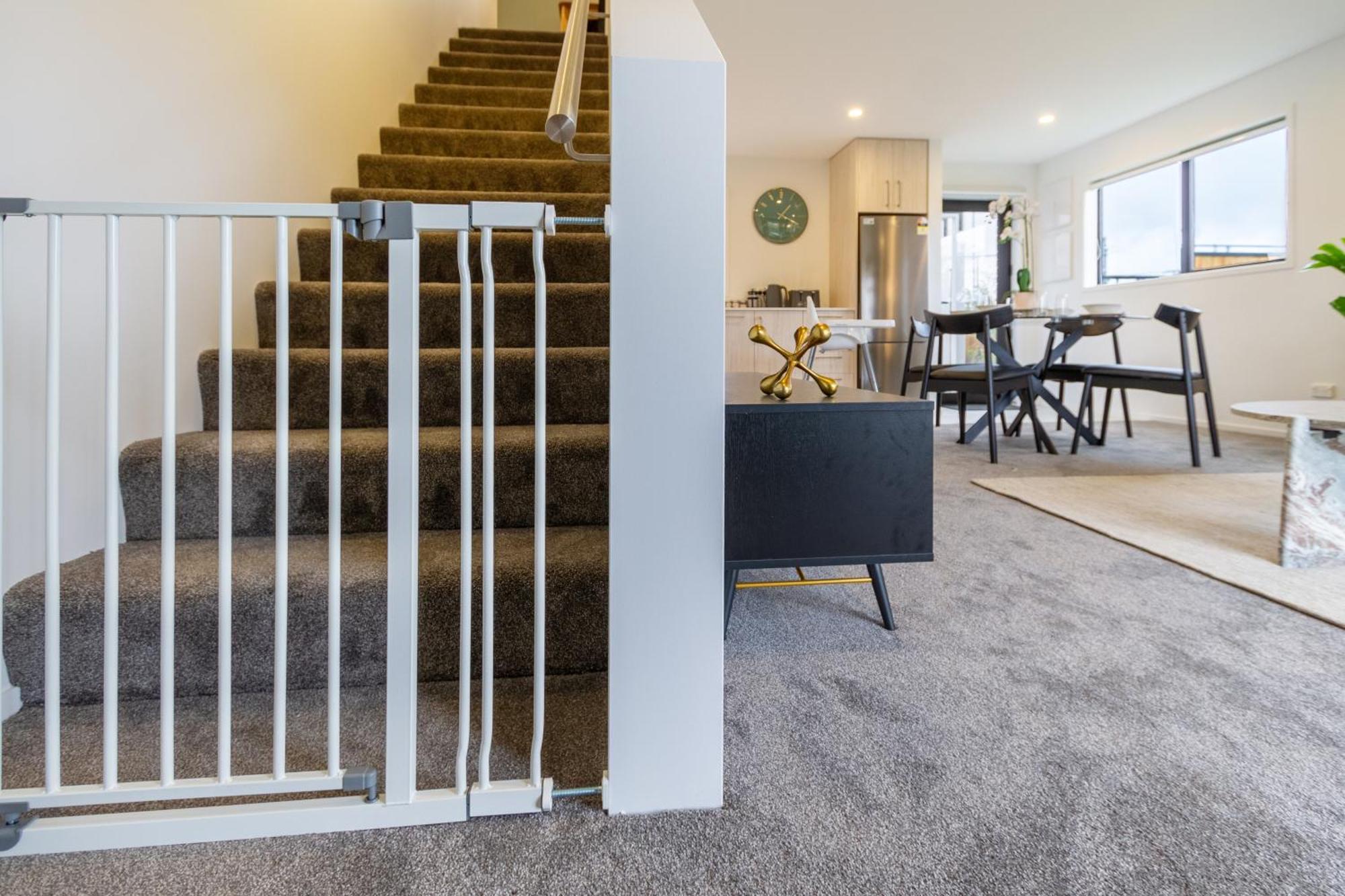 Serene Living 2 Bed With Carpark Christchurch Bagian luar foto